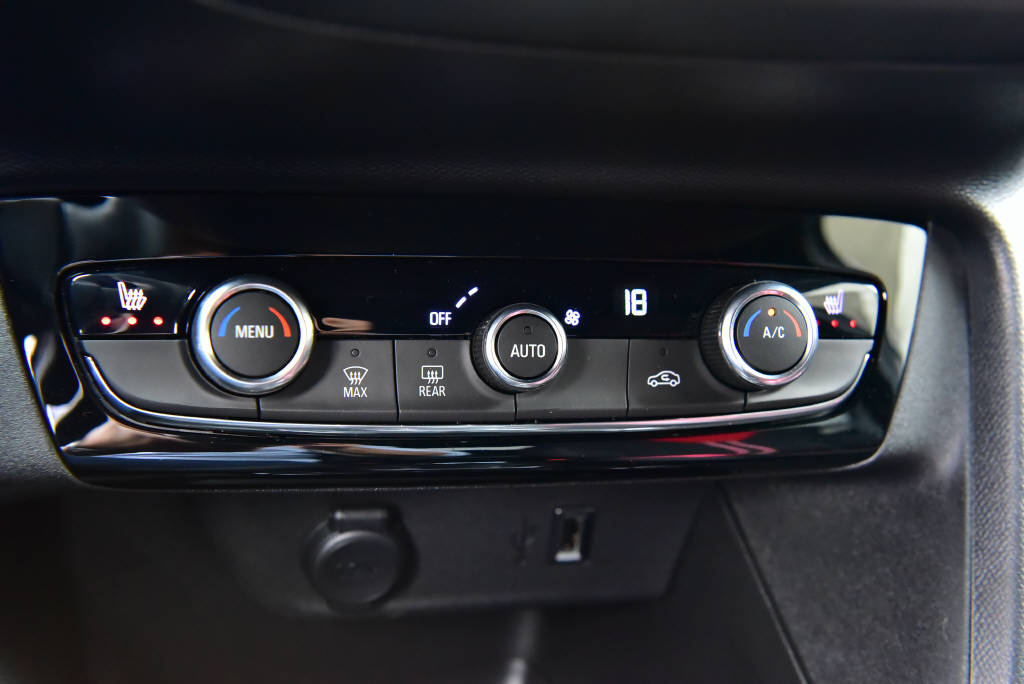 OPEL Corsa e-Edition-image-12