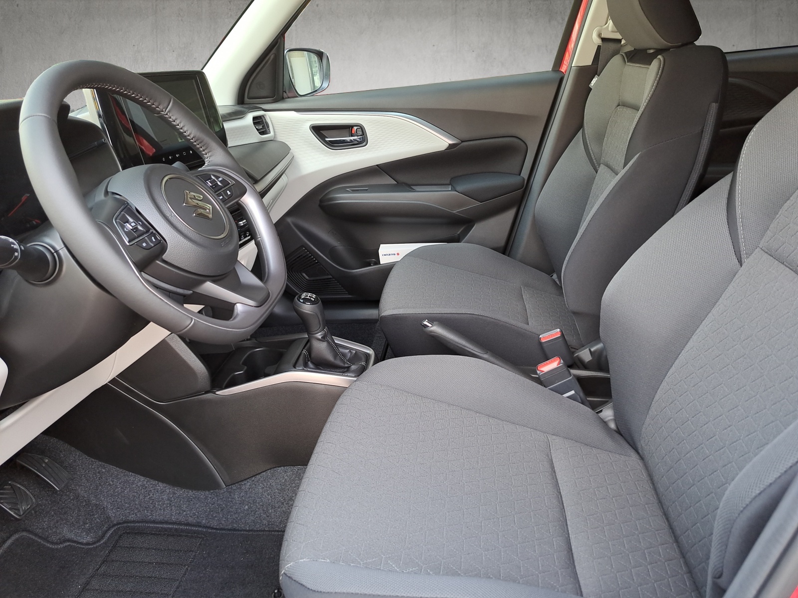 SUZUKI Swift 1.2 1st Edition Top Hybrid 4x4 MY24-image-6