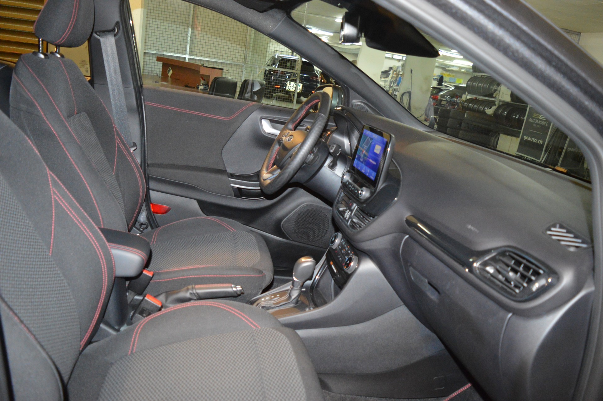 FORD Puma 1.0 MHEV ST-Line Automat-image-27