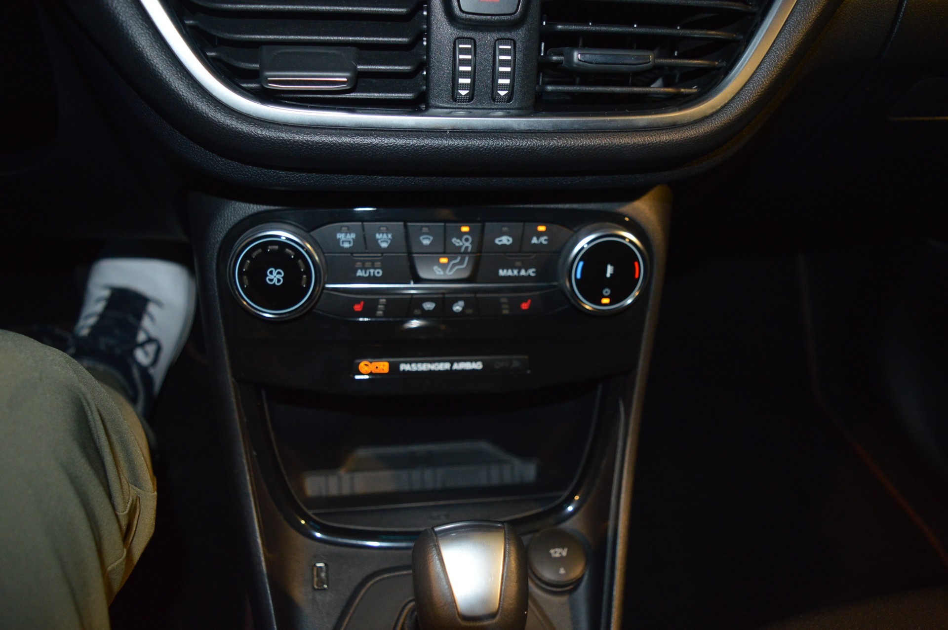 FORD Puma 1.0 MHEV ST-Line Automat-image-28