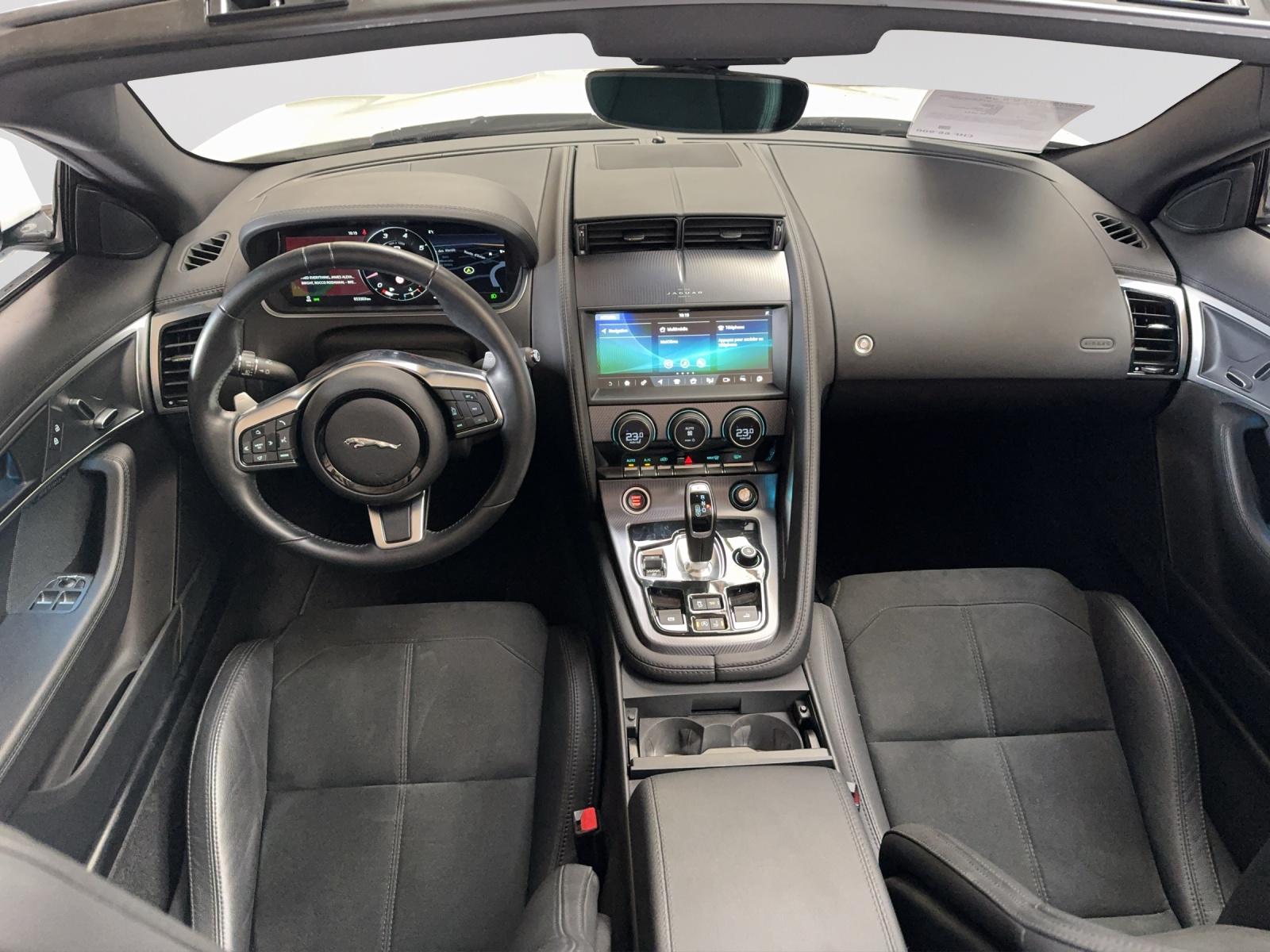 JAGUAR F-Type Convertible 5.0 V8 R-Dynamic Automatik-image-8