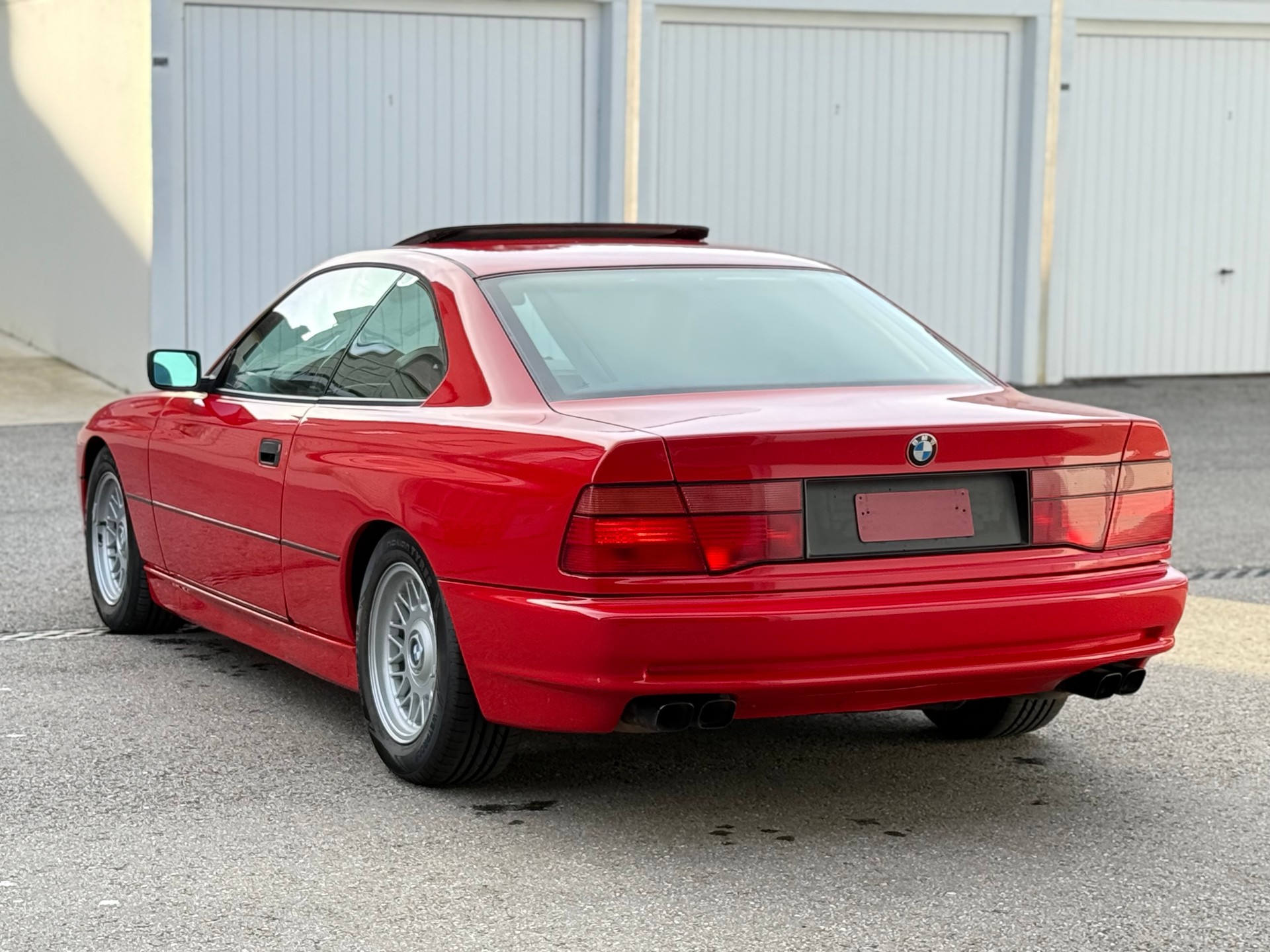 BMW 850i A-image-5