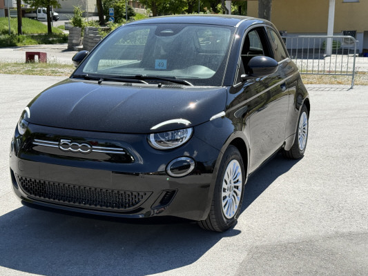 FIAT 500 el 87 kW Cult Edition-image-2