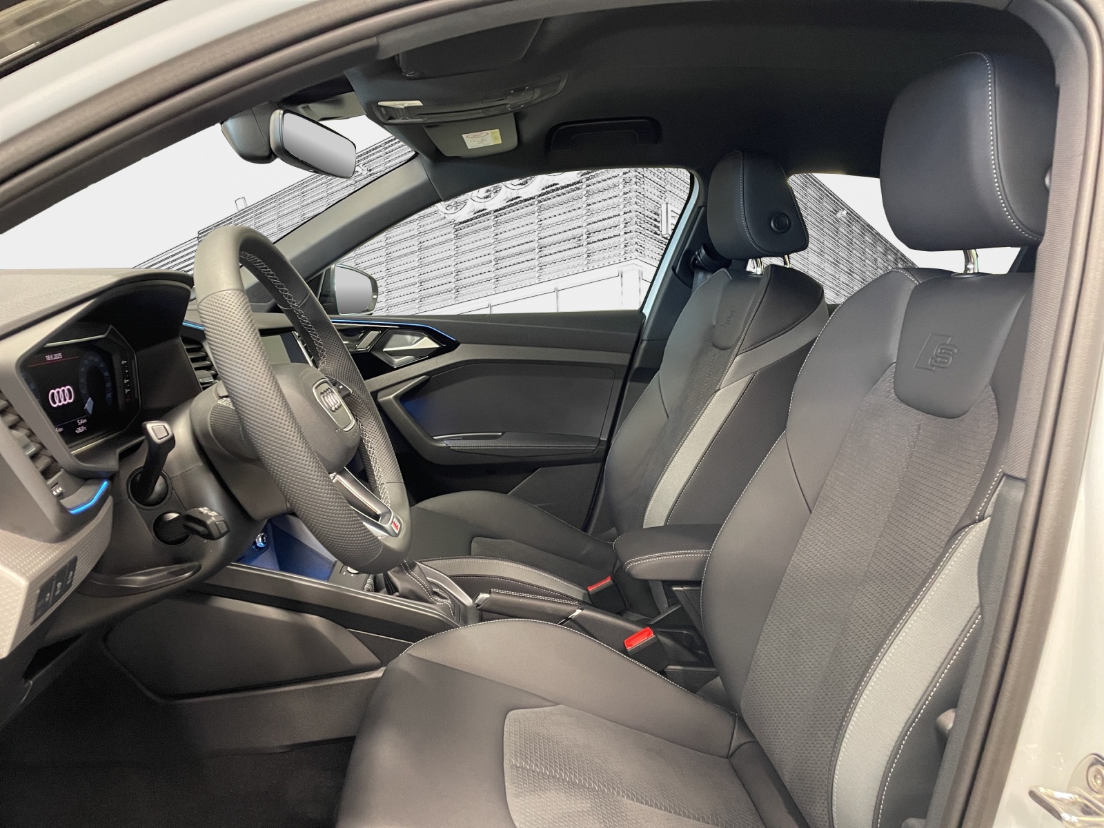 AUDI A1 Sportback 35 TFSI S Line S-tronic-image-9