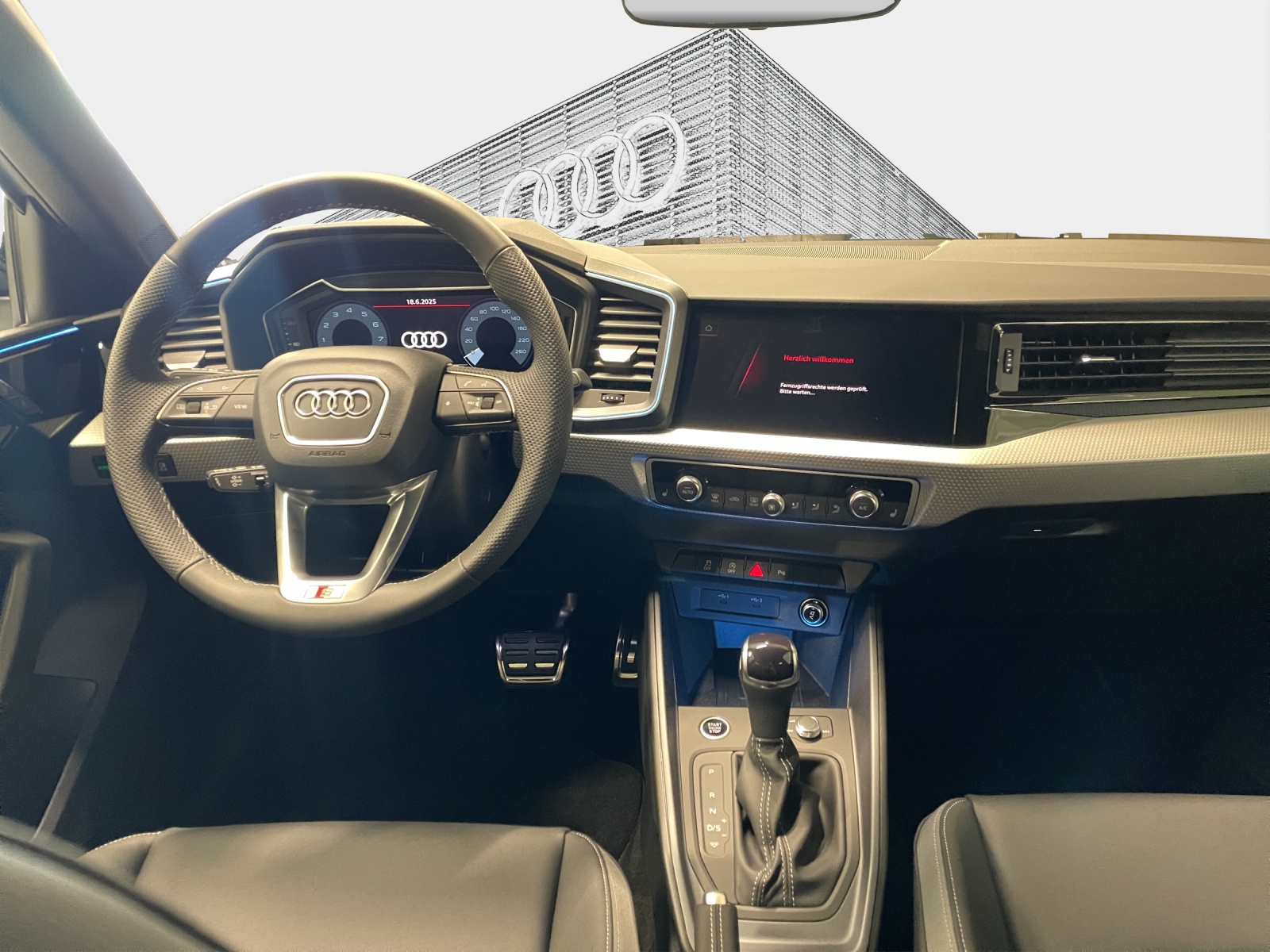 AUDI A1 Sportback 35 TFSI S Line S-tronic-image-10