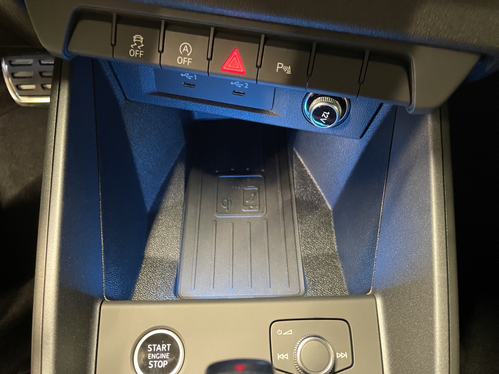 AUDI A1 Sportback 35 TFSI S Line S-tronic-image-13
