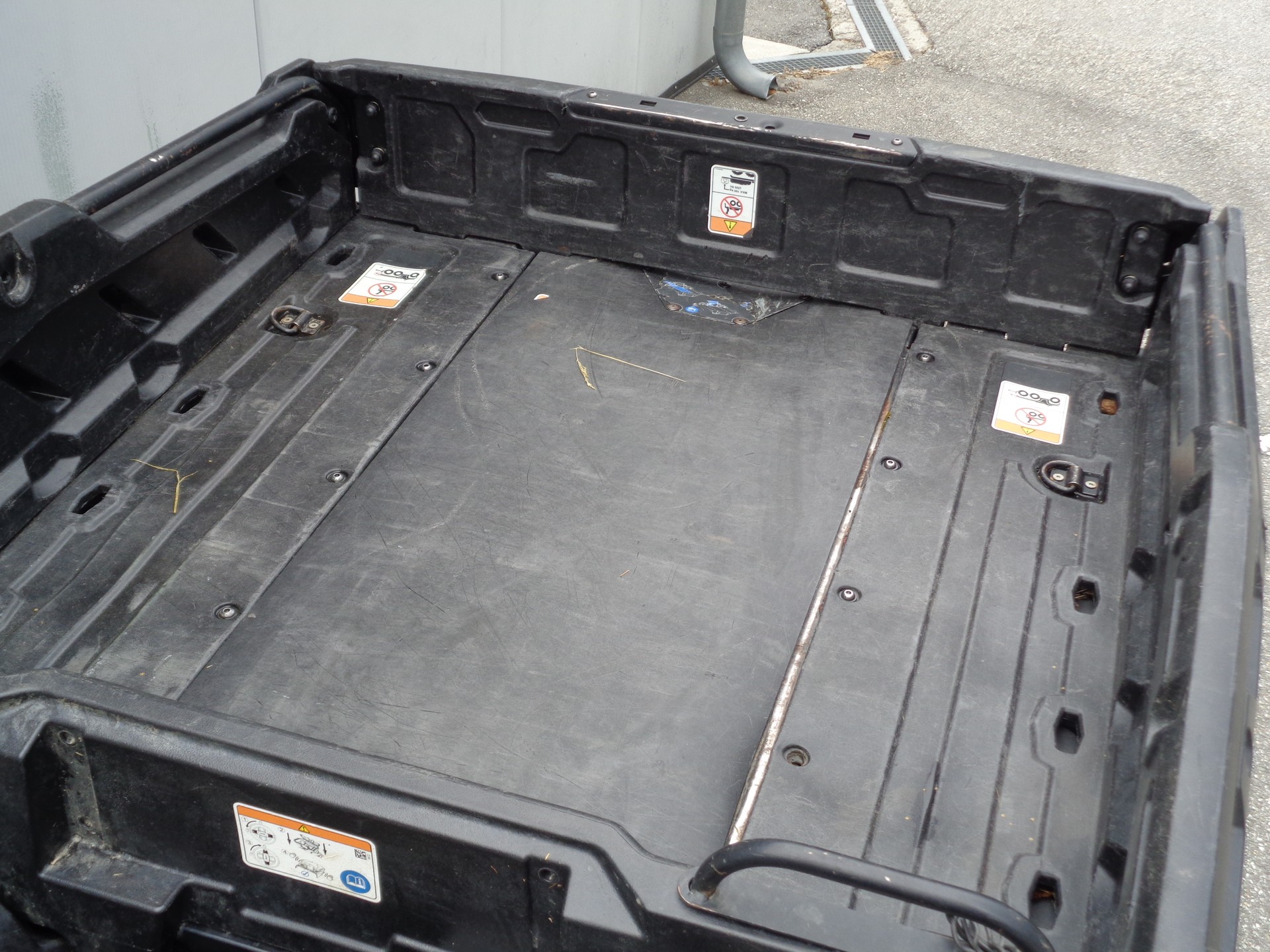 CAN-AM Outlander 6x6 Max Pro+ Side Wall 1000-showroom-element-3