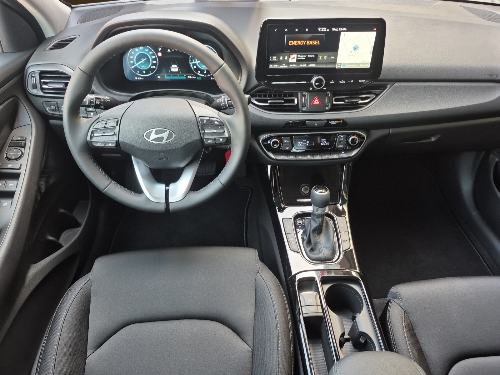 HYUNDAI i30 1.5 T-GDi Amplia-image-7
