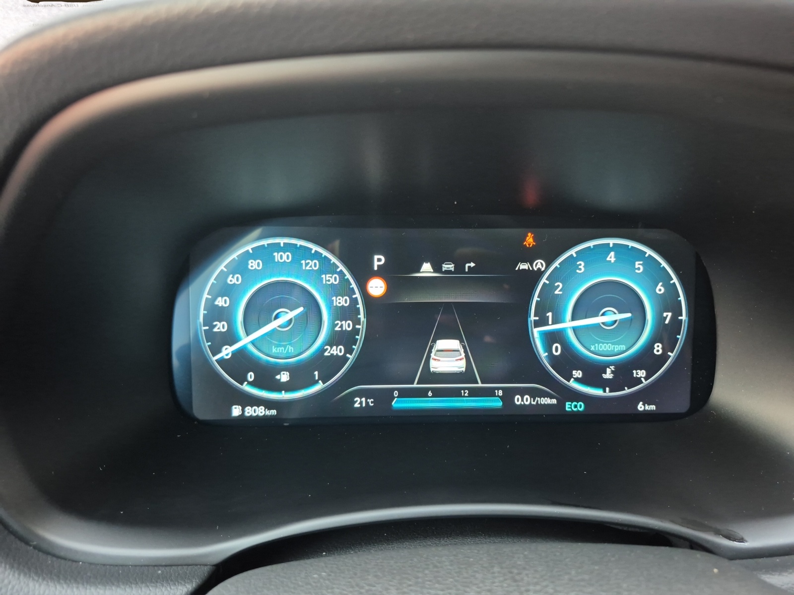 HYUNDAI i30 1.5 T-GDi Amplia-image-10