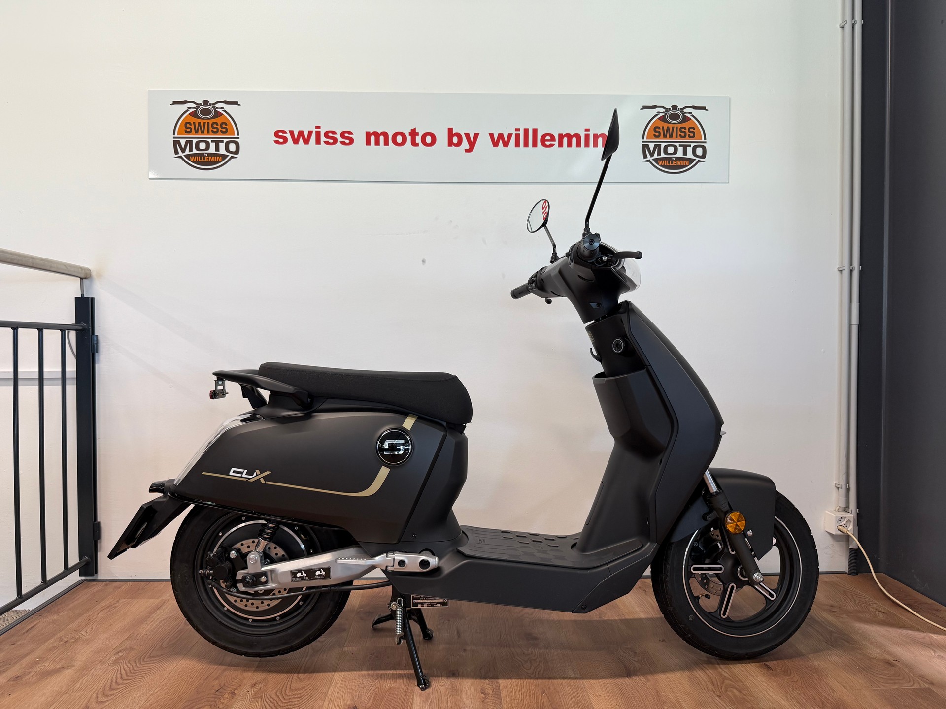 SUPER SOCO CUX-showroom-element-1