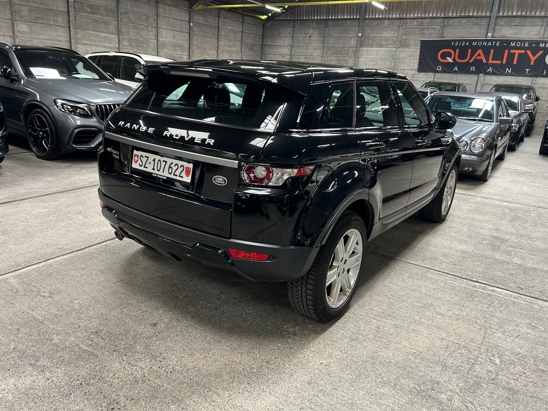 LAND ROVER Range Rover Evoque 2.2 TD4 Prestige AT9-image-3