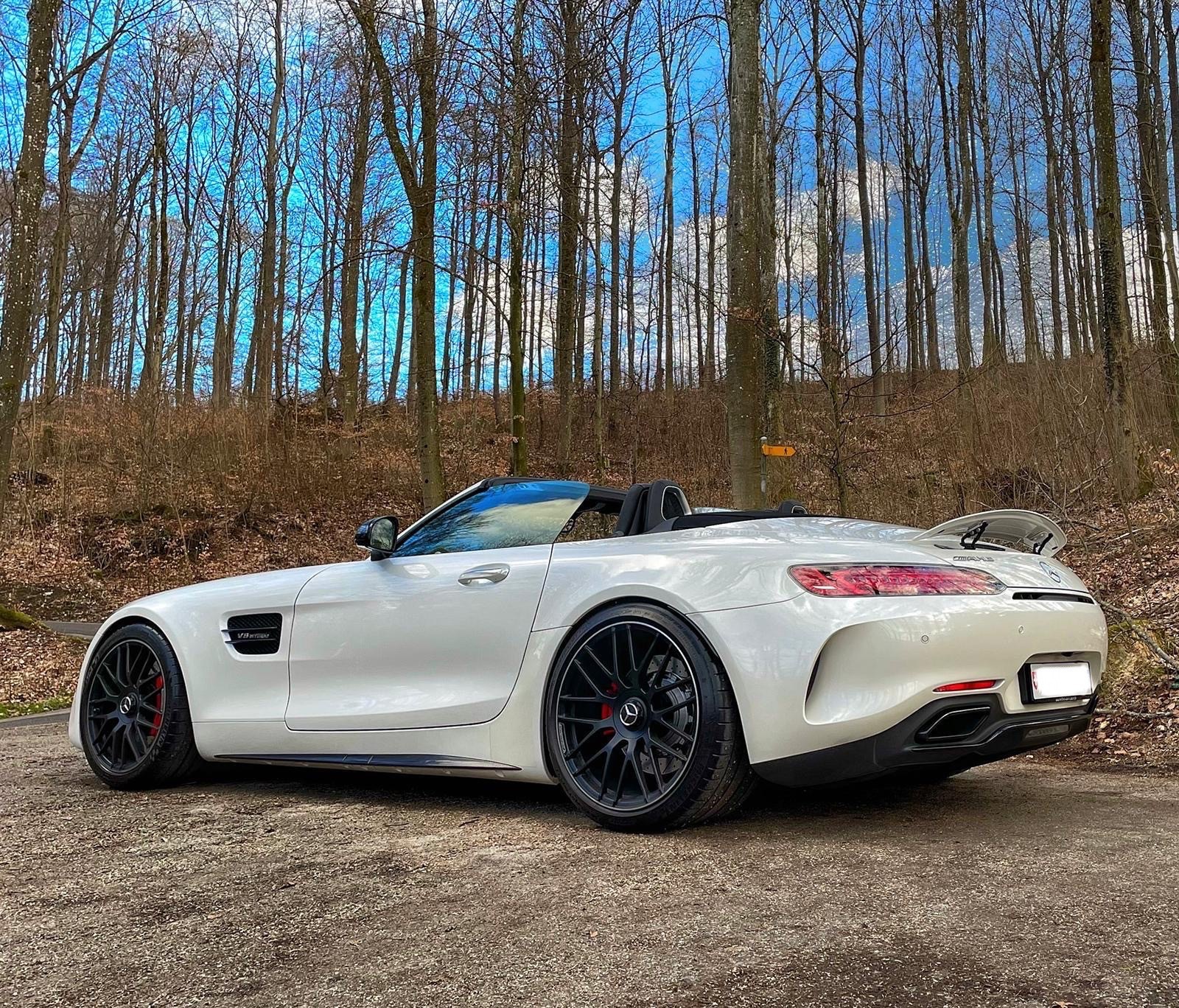 MERCEDES-BENZ AMG GT C Roadster Speedshift DCT-image-2