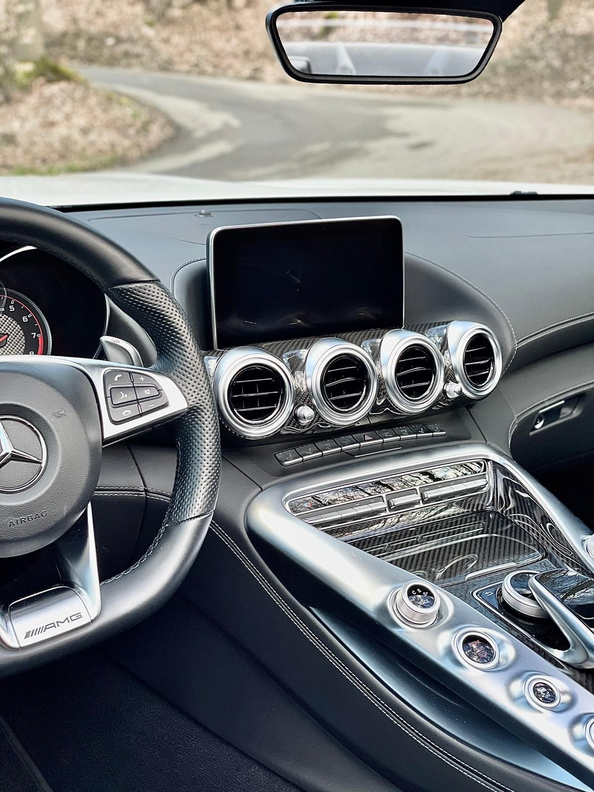 MERCEDES-BENZ AMG GT C Roadster Speedshift DCT-image-4