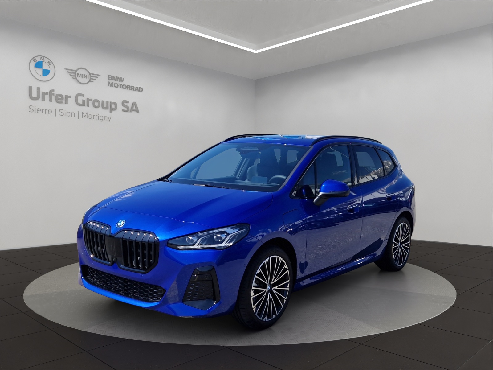 BMW 230e xDrive Active Tourer M Sport-image-0