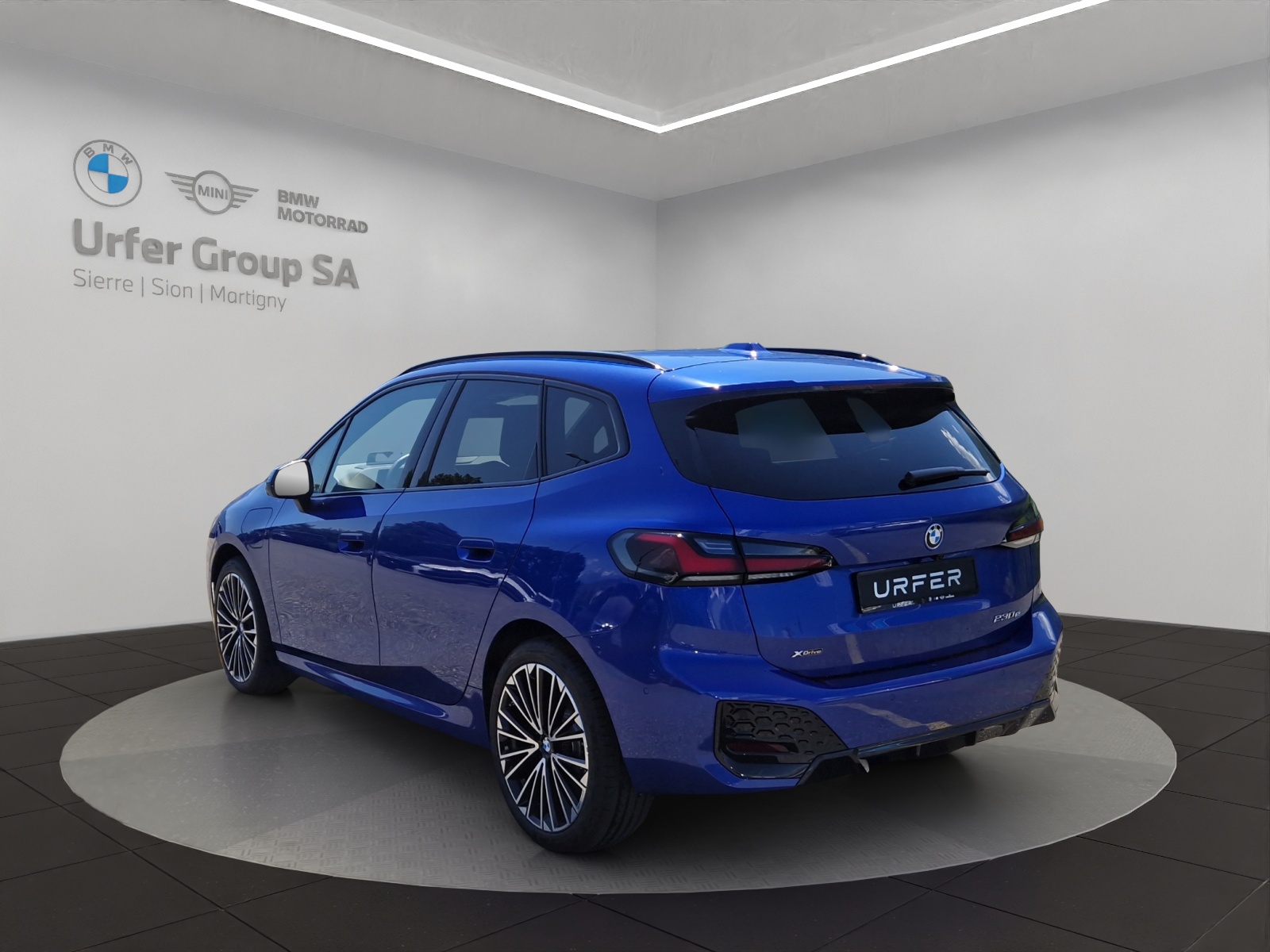 BMW 230e xDrive Active Tourer M Sport-image-2