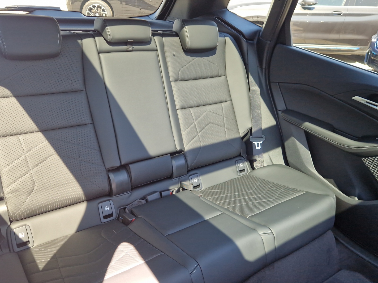 BMW 230e xDrive Active Tourer M Sport-image-18