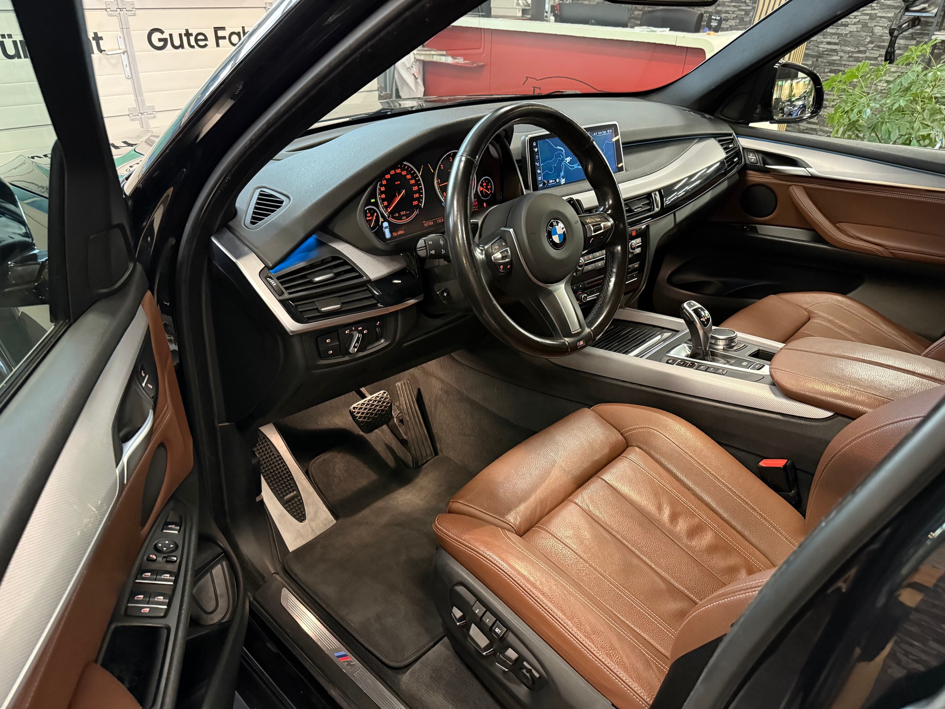 BMW X5 xDrive 30d Steptronic-image-8