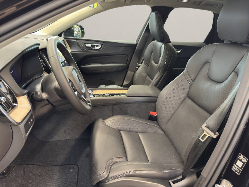 VOLVO XC60 2.0 T6 TE Ultra Dark eAWD-image-11