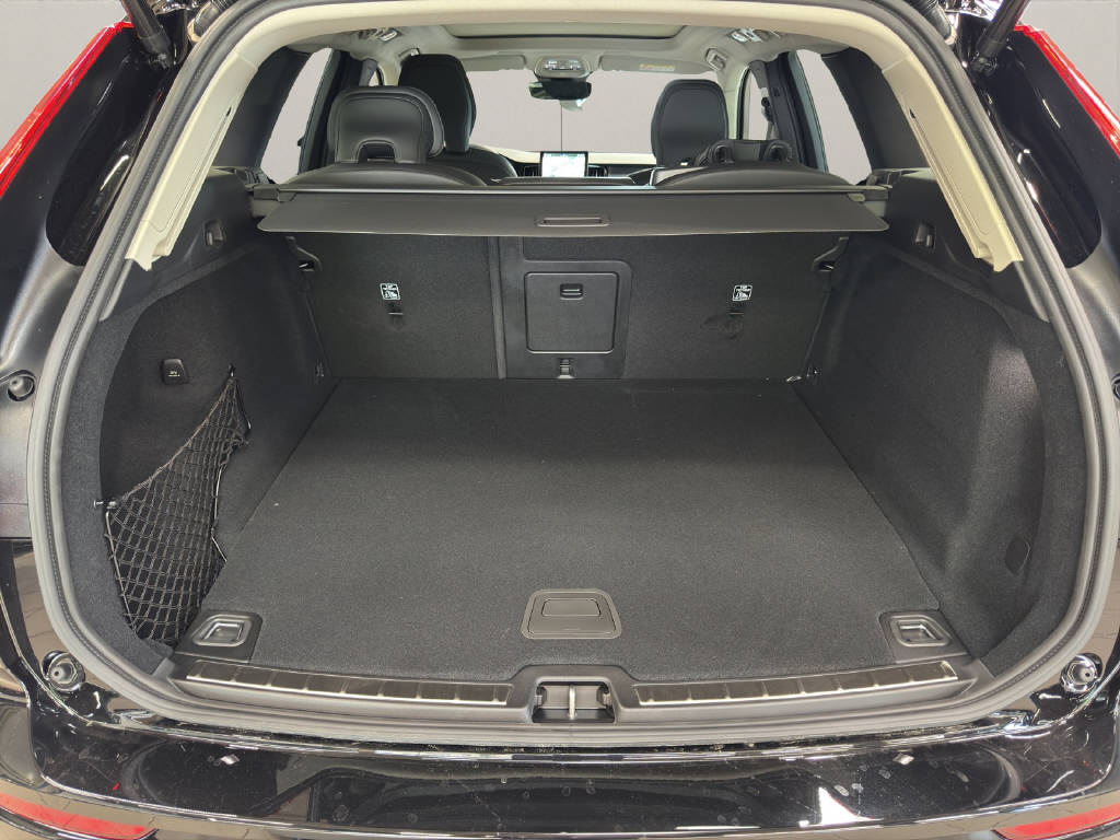 VOLVO XC60 2.0 T6 TE Ultra Dark eAWD-image-9