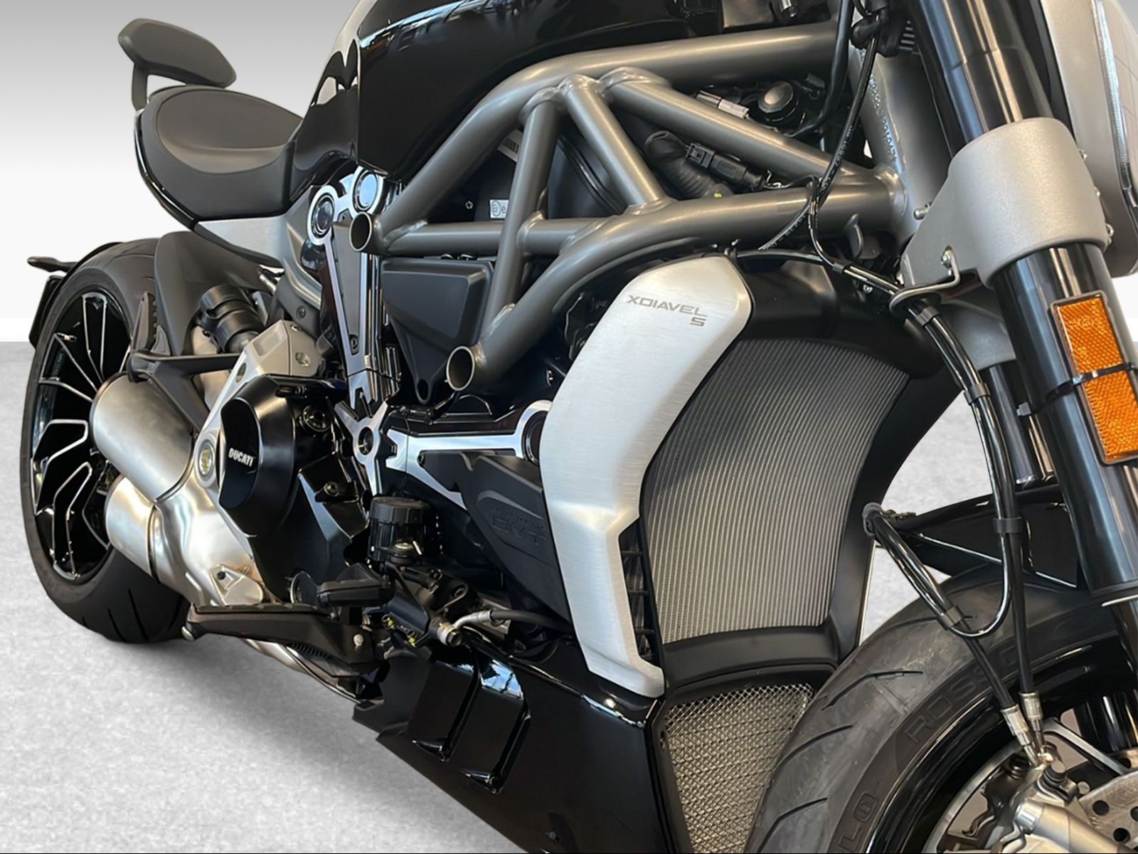 DUCATI 1260 XDiavel S ABS-image-9