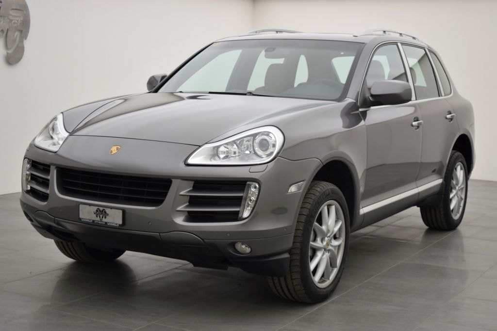 PORSCHE Cayenne S 4.8 V8-image-1