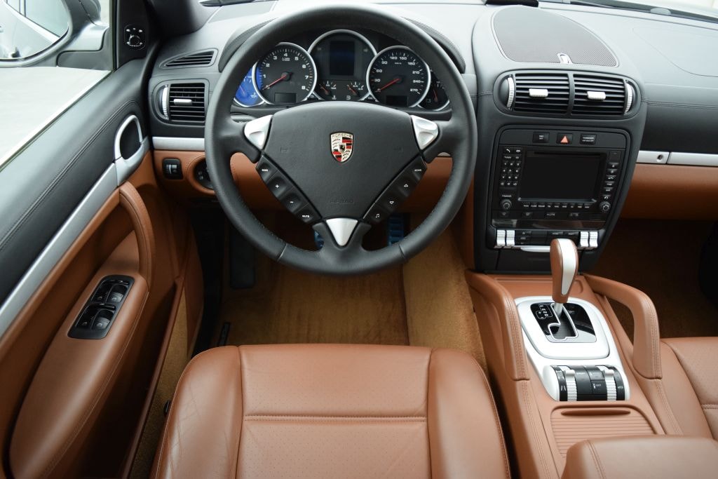 PORSCHE Cayenne S 4.8 V8-image-11