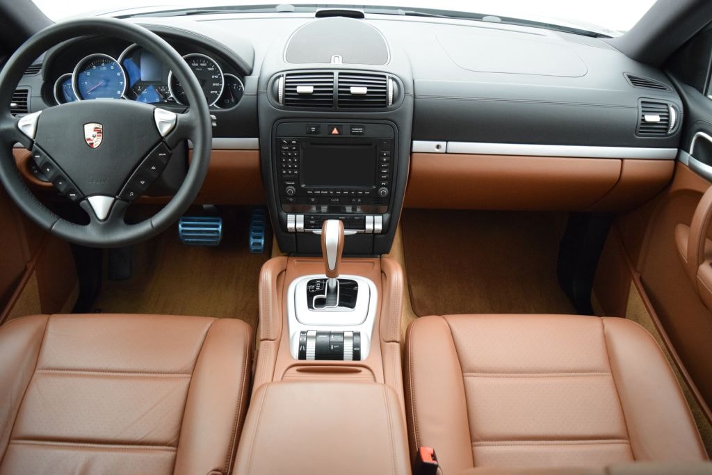 PORSCHE Cayenne S 4.8 V8-image-10