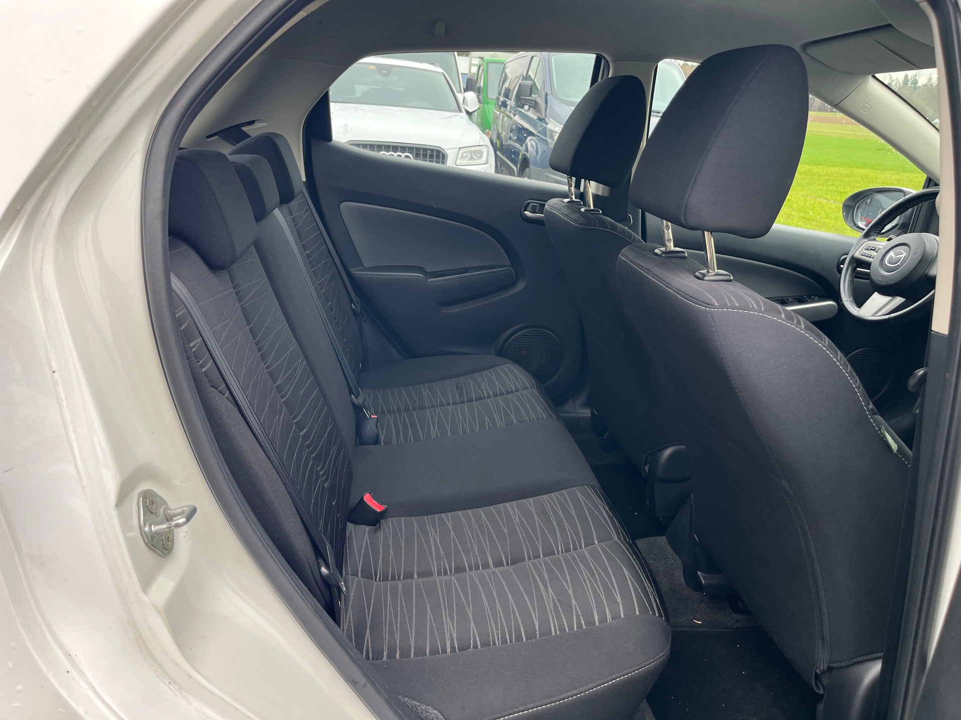 MAZDA 2 1.3i 16V Exclusive-image-8