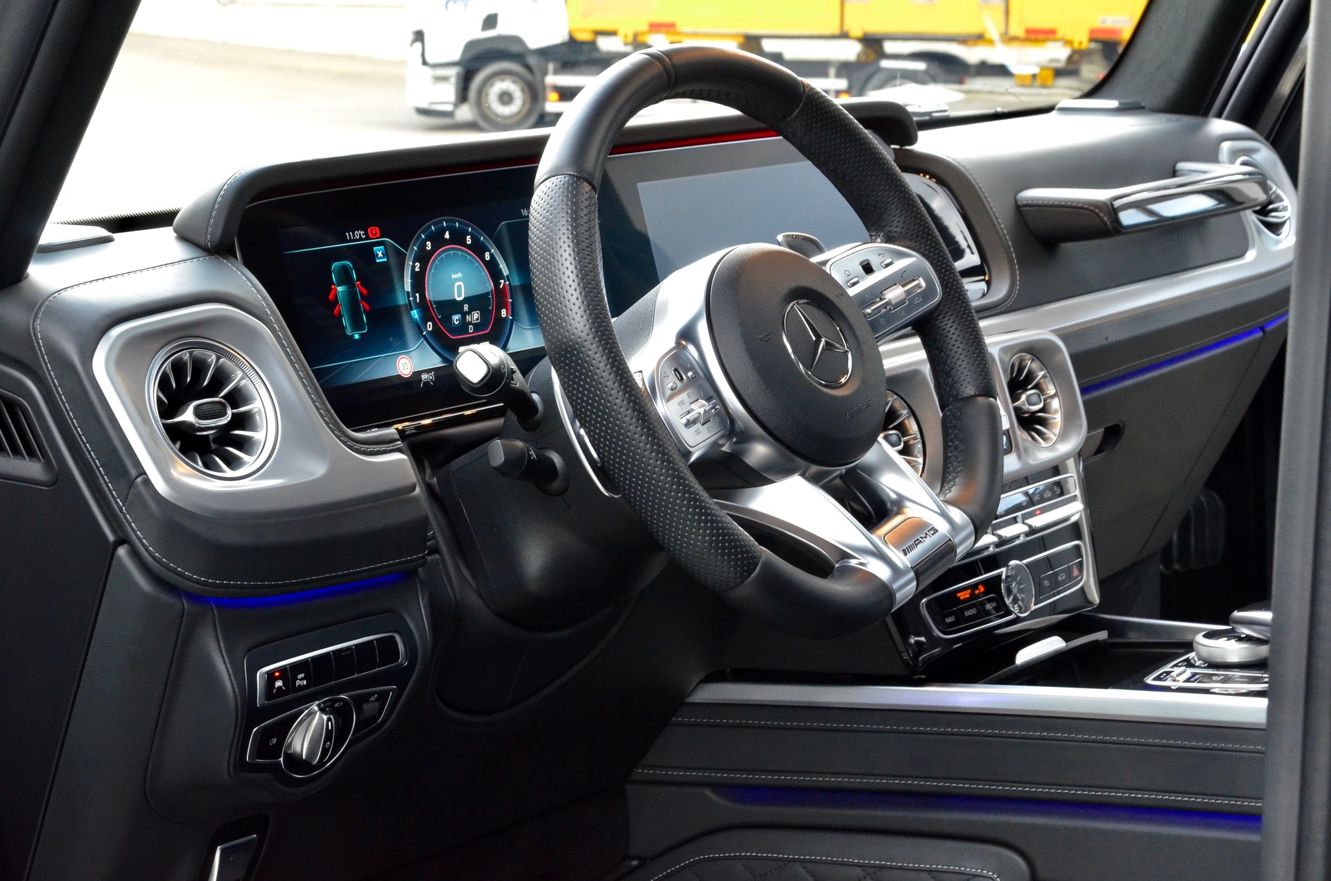 MERCEDES-BENZ G 63 AMG Speedshift Plus G-Tronic-image-11