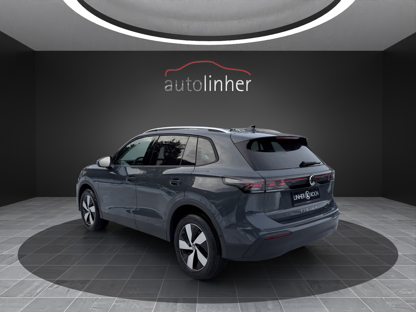 VW Tiguan 2.0 TDI SCR Elegance 4Motion DSG-image-2