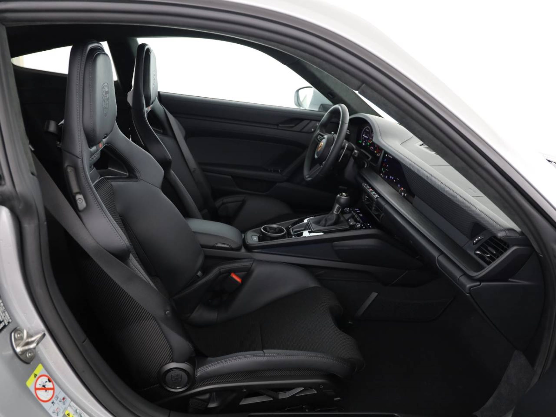 PORSCHE 911 GT3 mit Touring-Paket-image-14