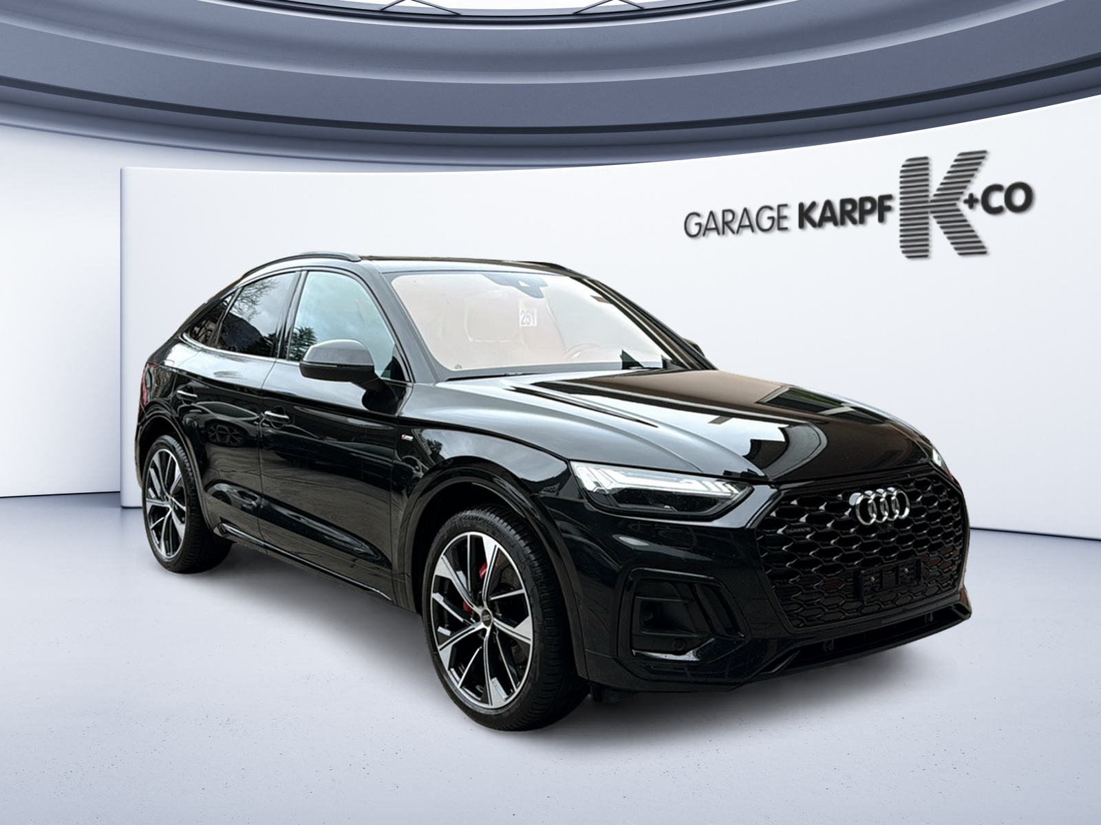 AUDI Q5 Sportback 40 TDI Blackedition quattro S-tronic-image-6