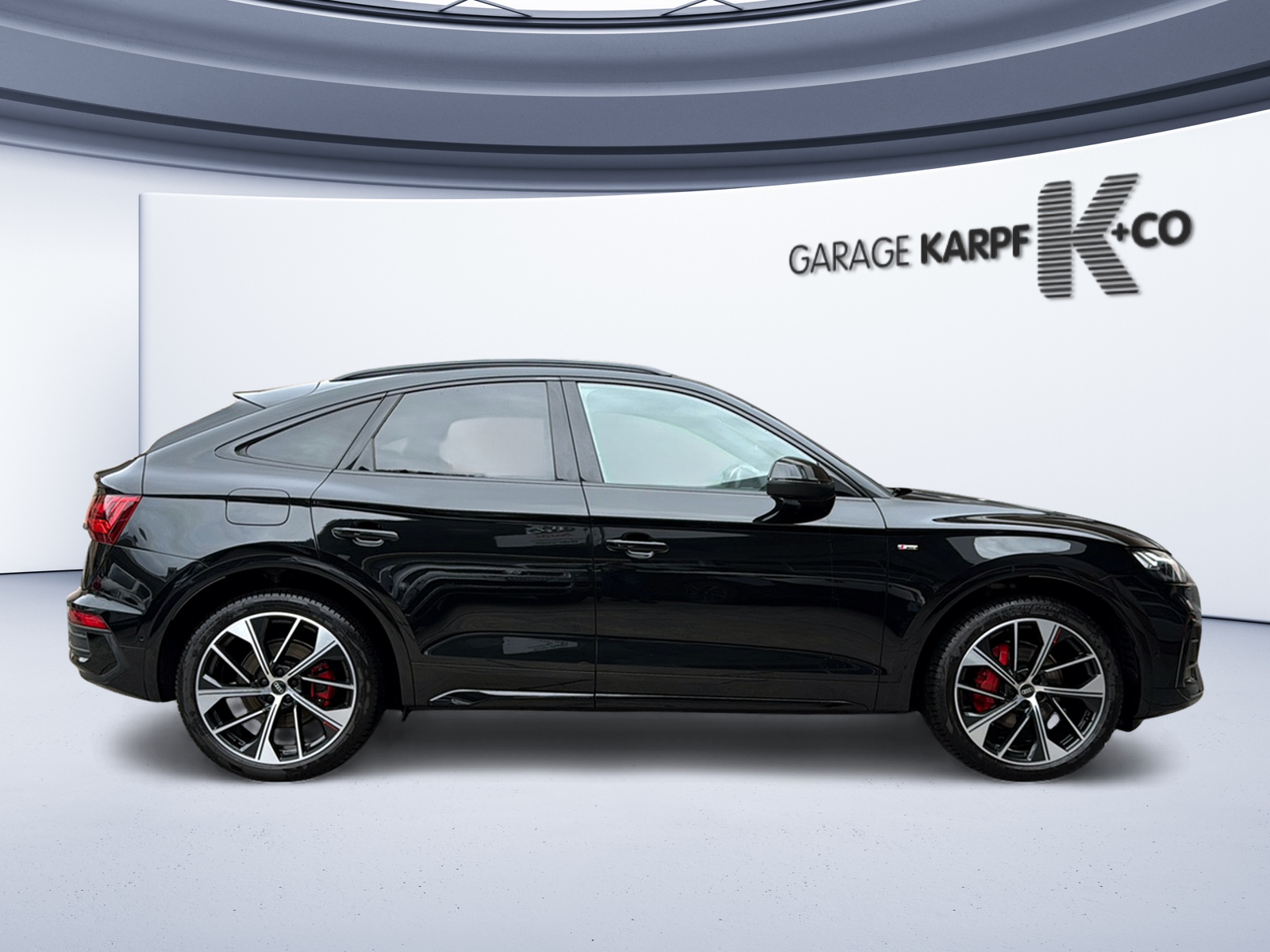 AUDI Q5 Sportback 40 TDI Blackedition quattro S-tronic-image-5