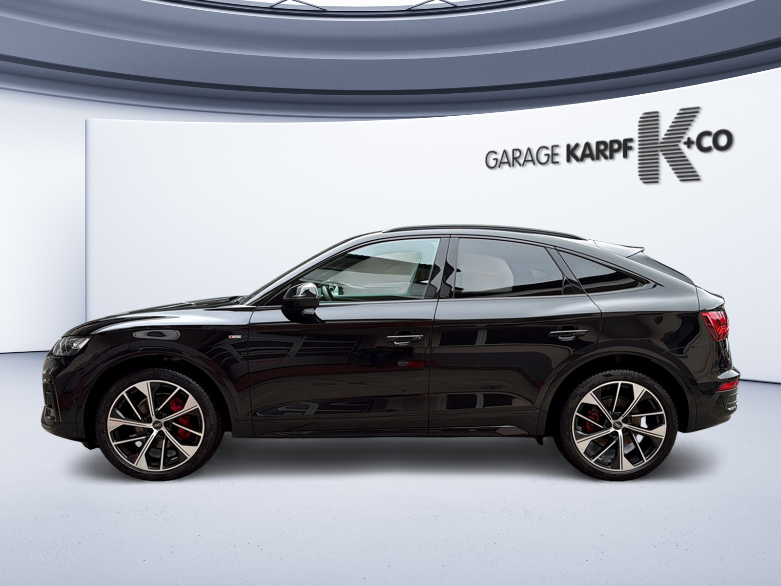 AUDI Q5 Sportback 40 TDI Blackedition quattro S-tronic-image-1