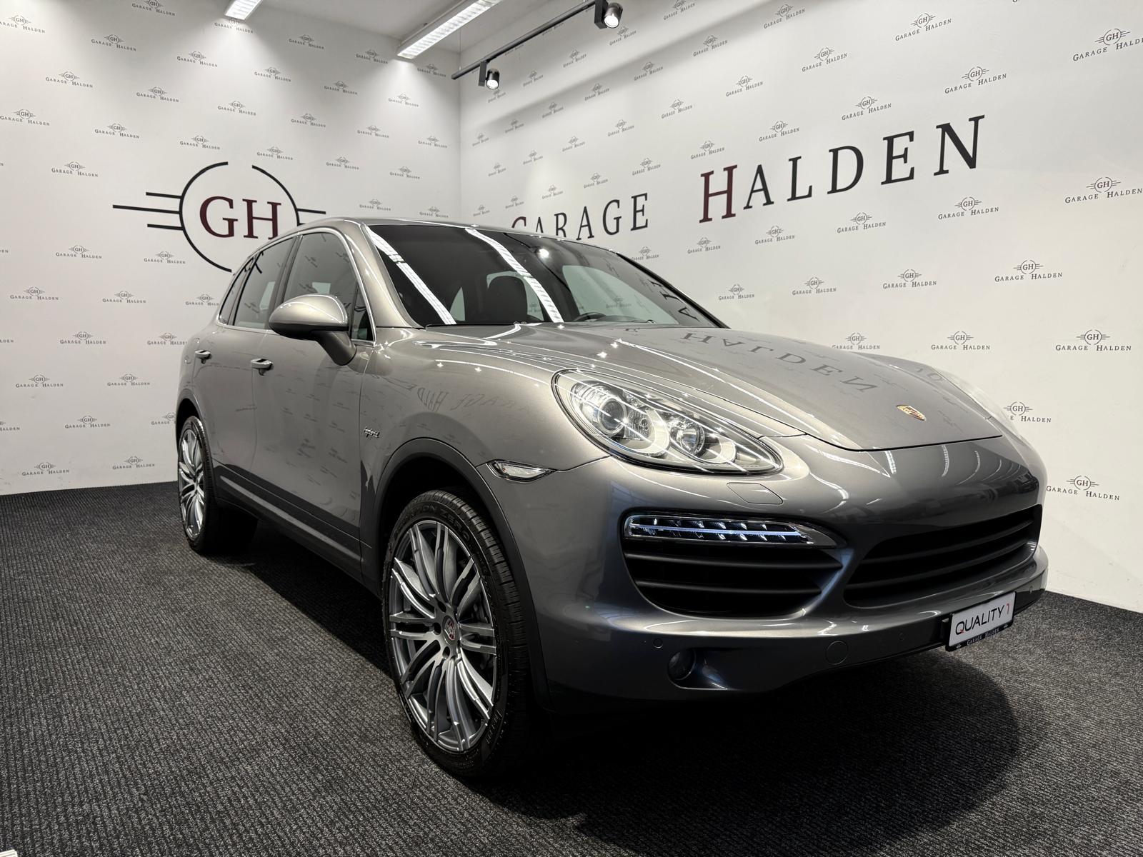 PORSCHE Cayenne 3.0 V6 S Hybrid-image-0