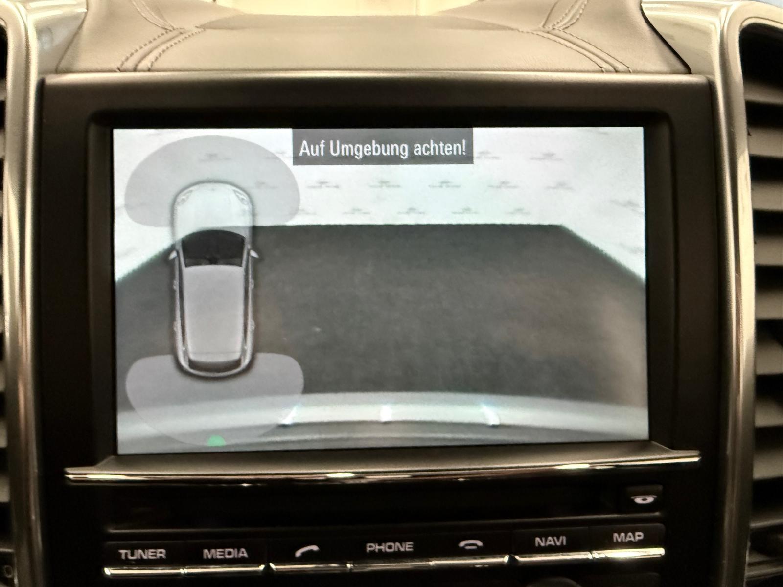 PORSCHE Cayenne 3.0 V6 S Hybrid-image-19
