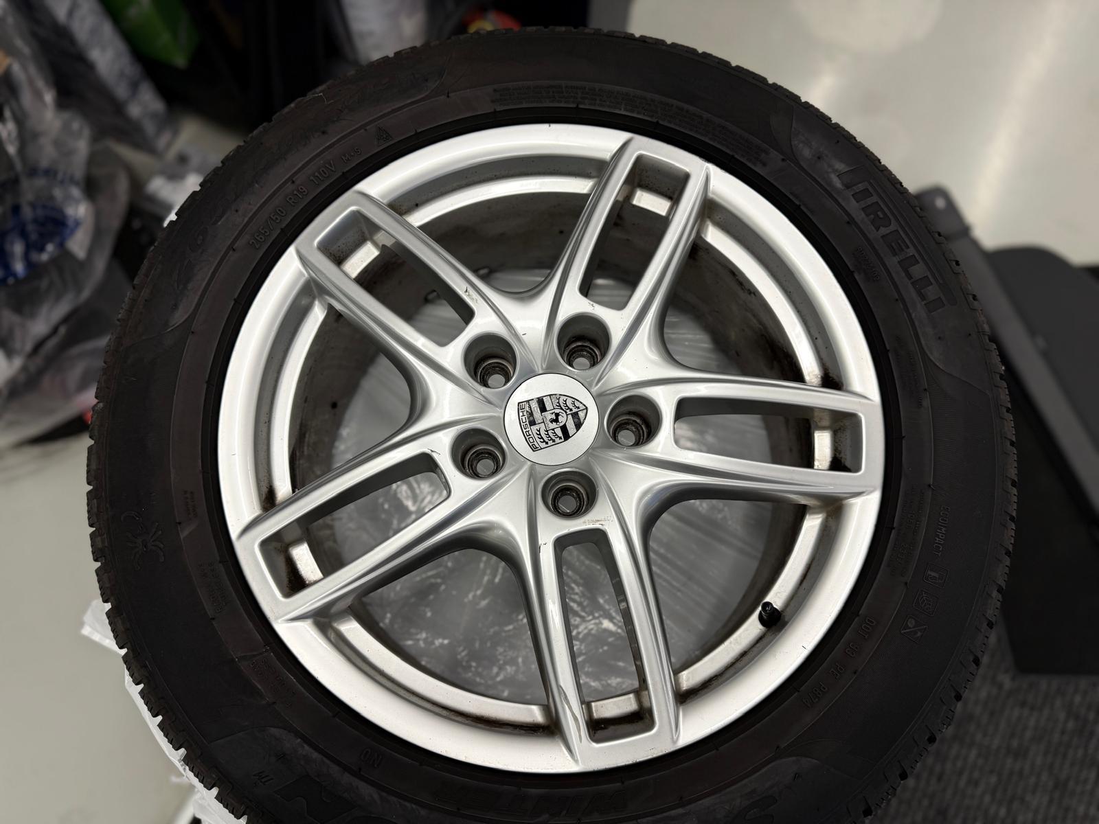 PORSCHE Cayenne 3.0 V6 S Hybrid-image-8