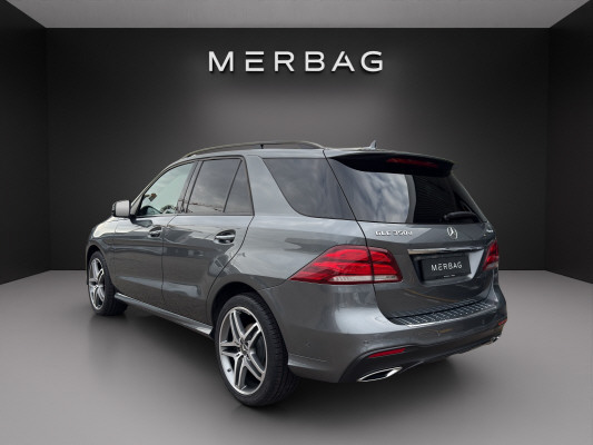 MERCEDES-BENZ GLE 350 d Executive 4M-image-2