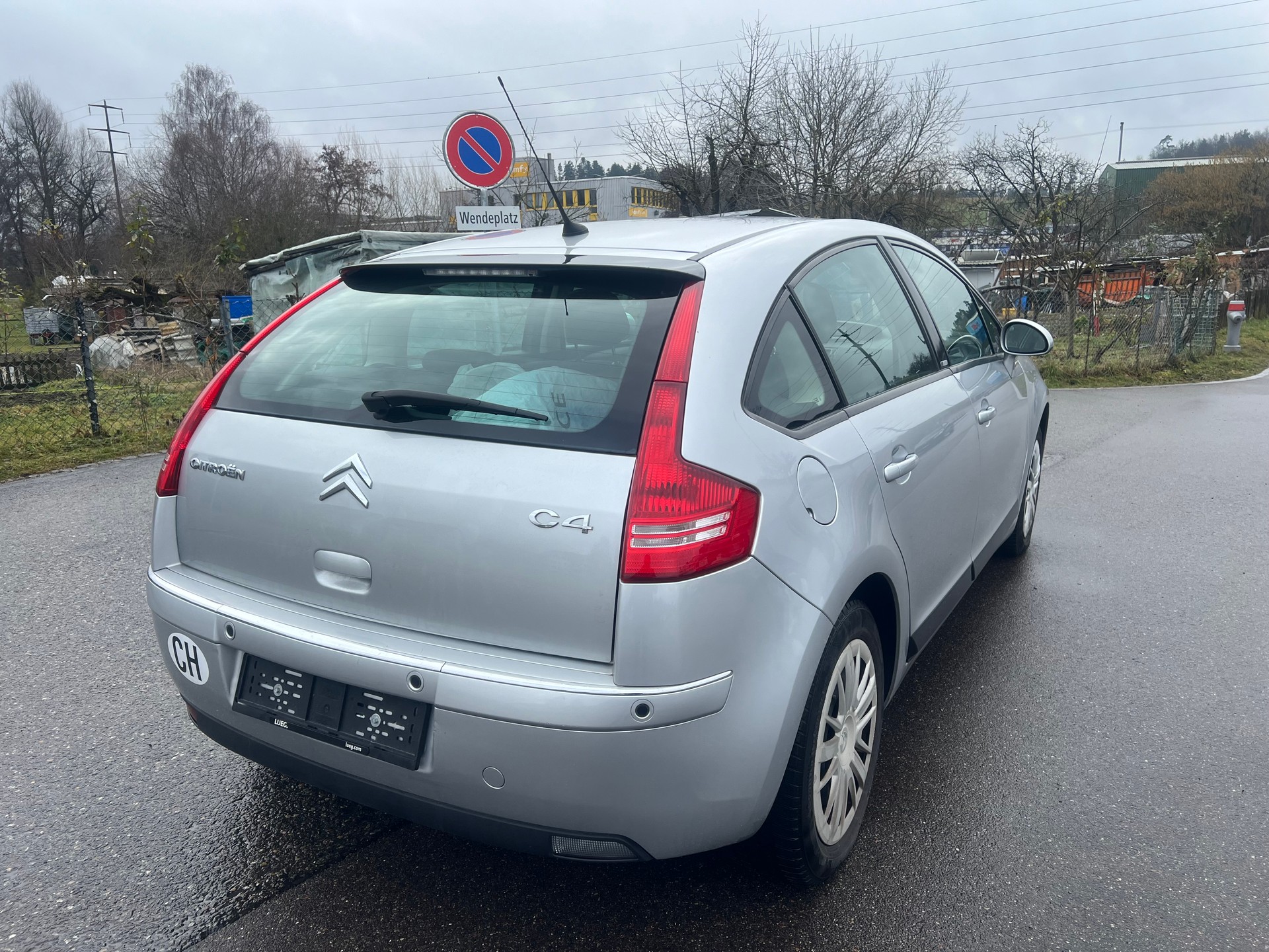 CITROEN C4 Berline 2.0i 16V Exclusive Automatic-image-4
