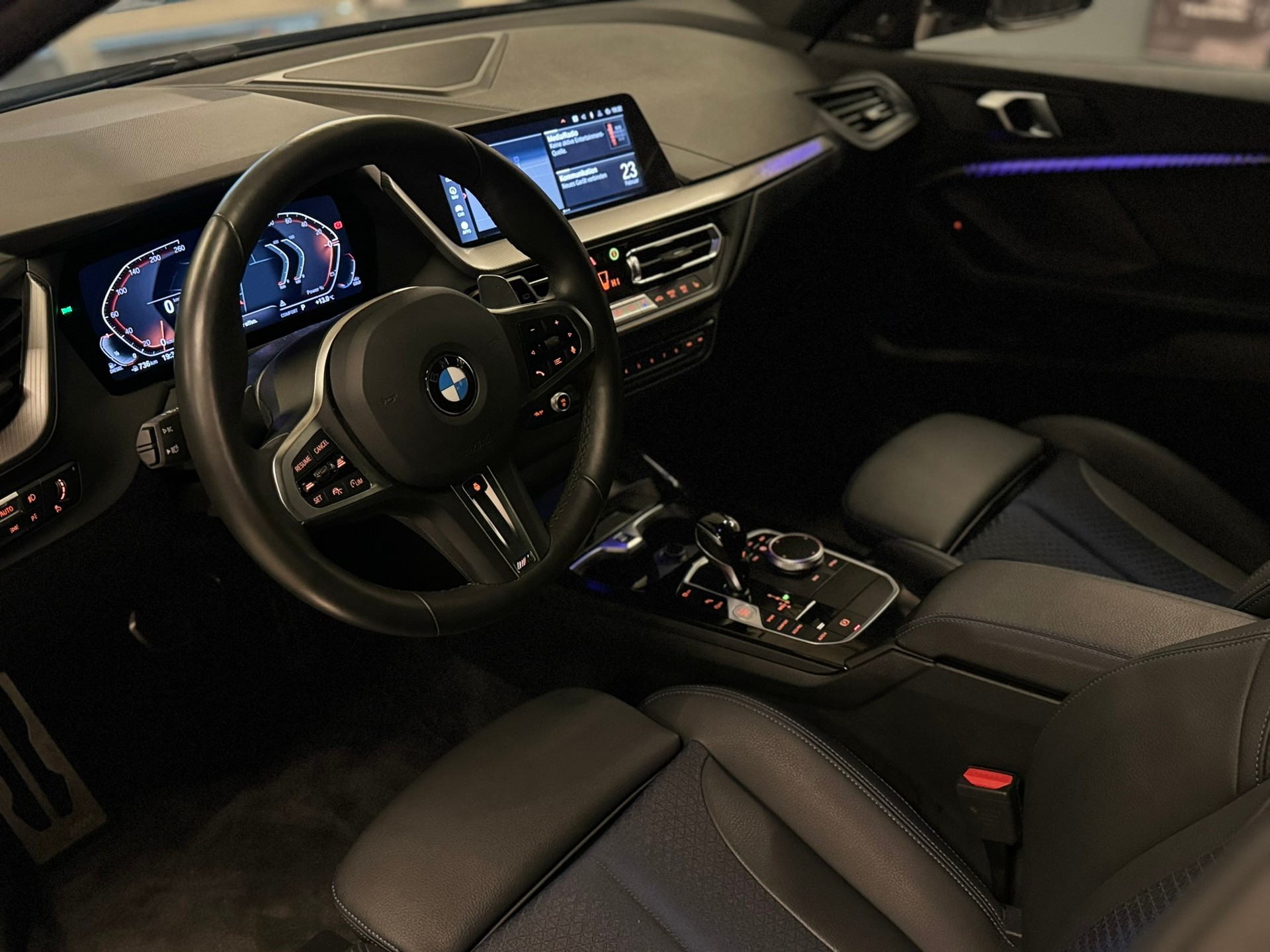 BMW 120d xDrive Steptronic Pure M Sport-image-8