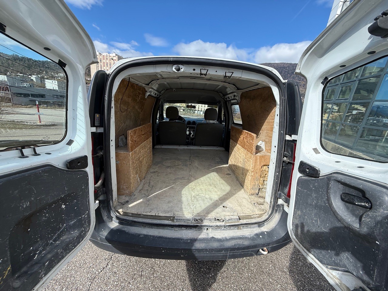 DACIA Van 1.5 DCI-image-11