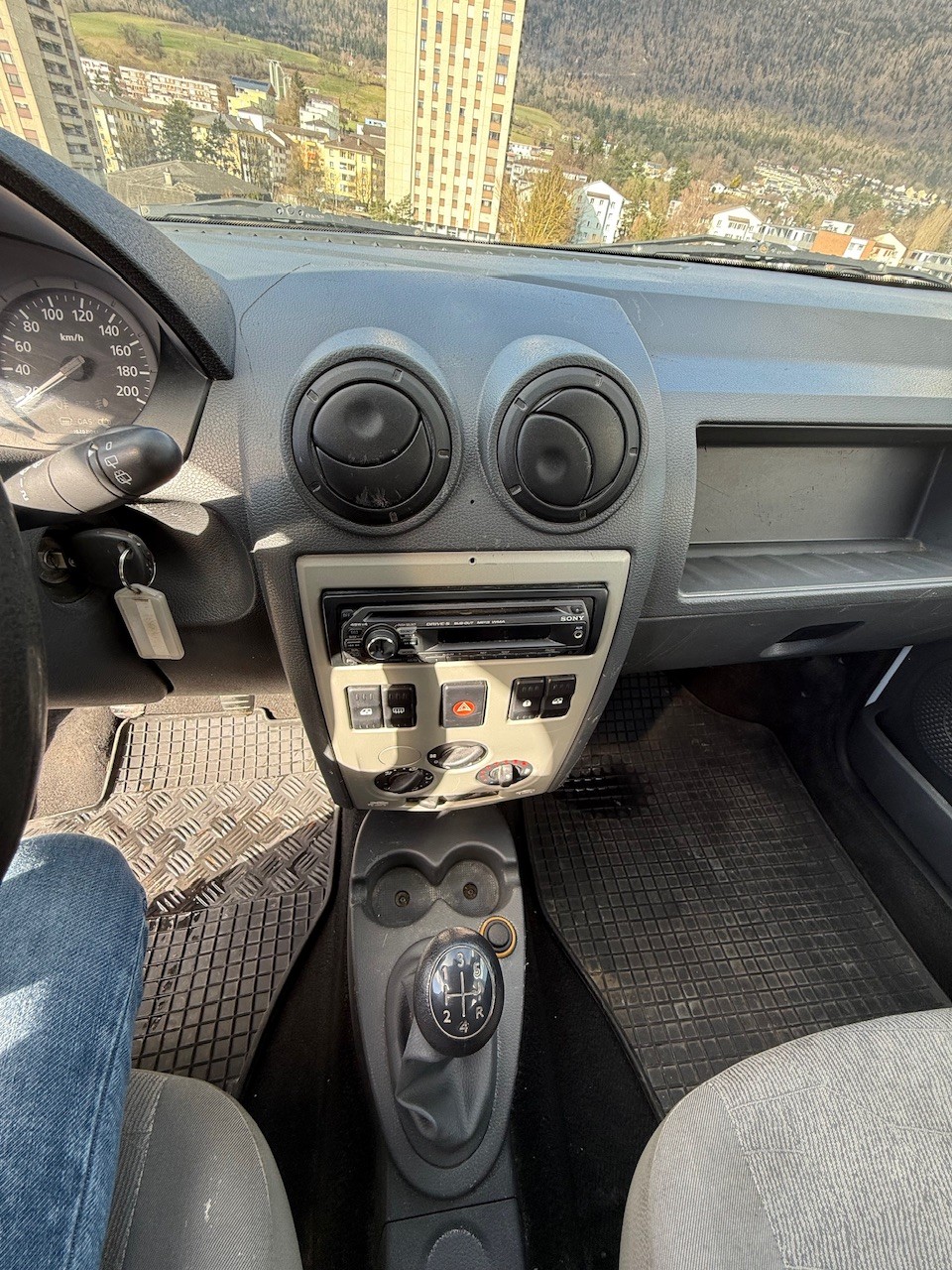 DACIA Van 1.5 DCI-image-13