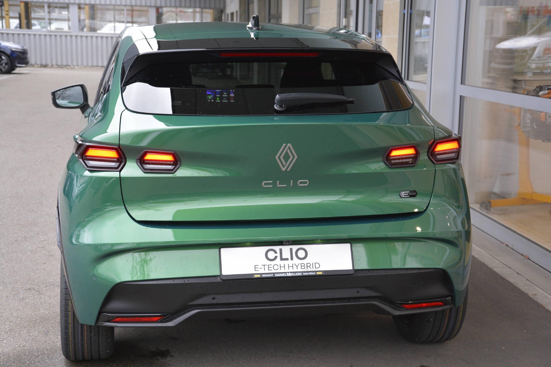 RENAULT Clio E-Tech Full Hybrid Techno 160-image-4