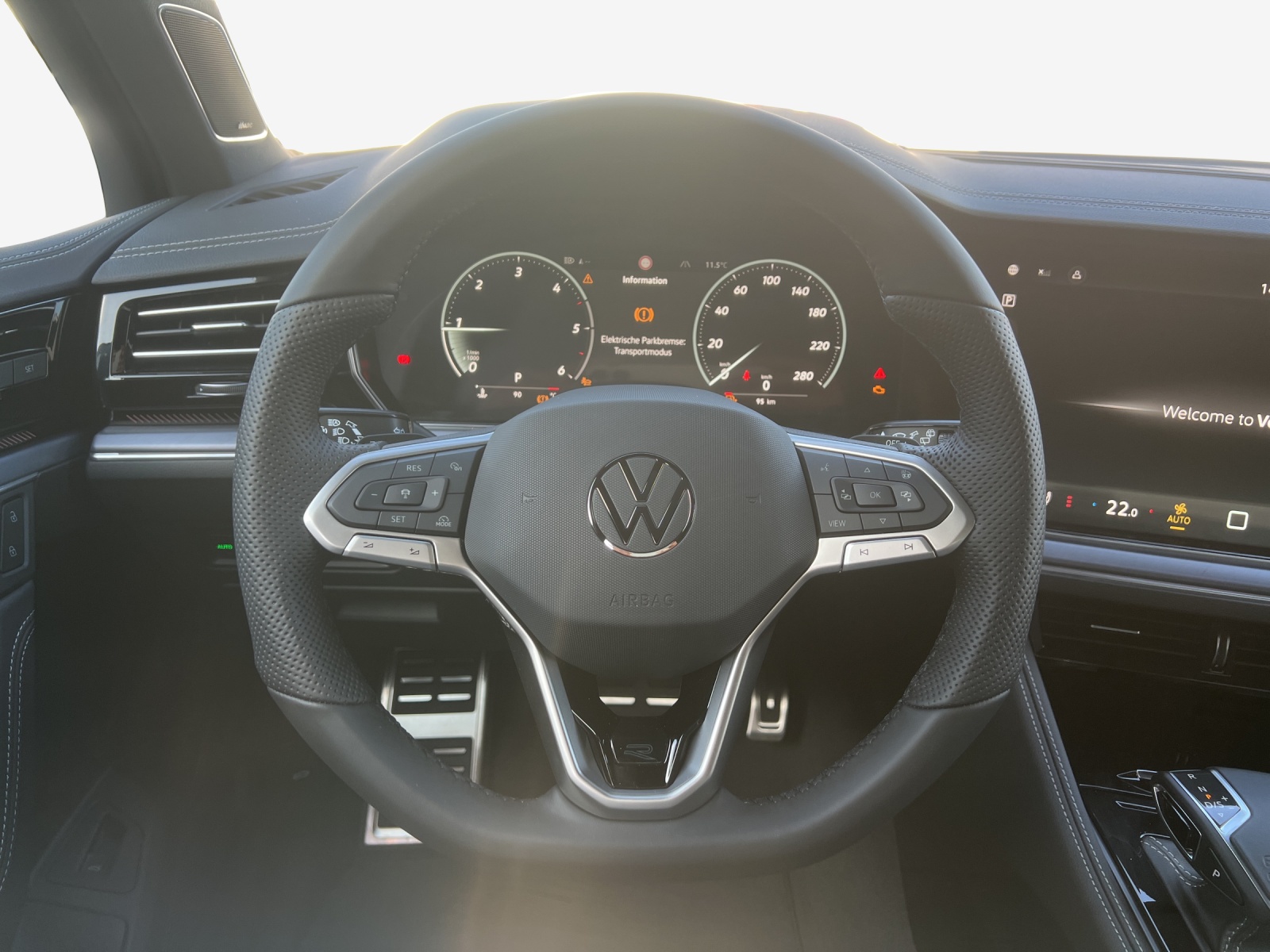 VW Touareg 3.0 TDI R-Line Final Edition Tiptronic-image-9