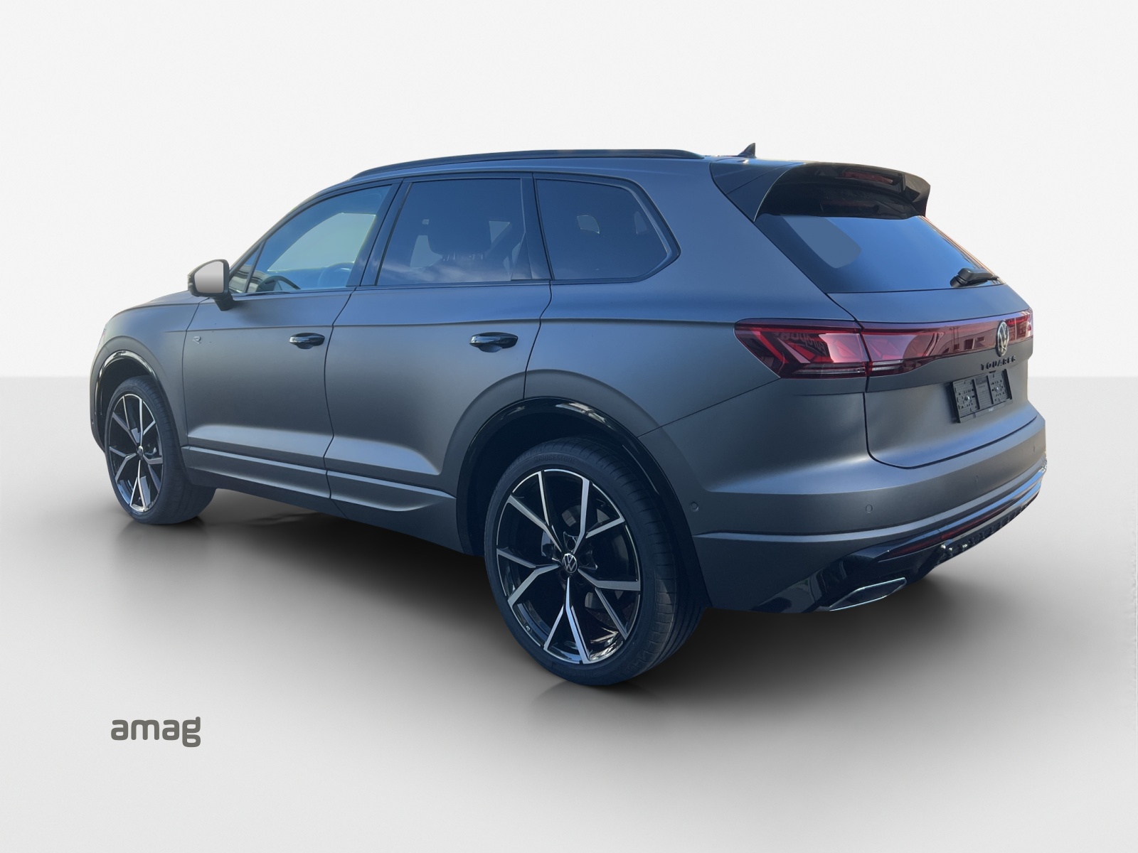 VW Touareg 3.0 TDI R-Line Final Edition Tiptronic-image-2