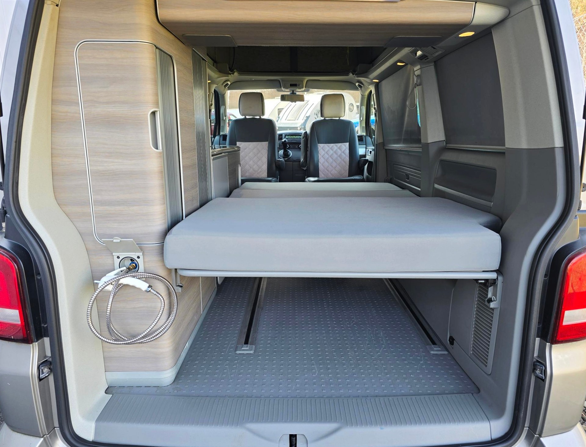VW T5 CALIFORNIA 2.0 TDI DSG 4X4 COMFORTLINE TRAVEL-image-8