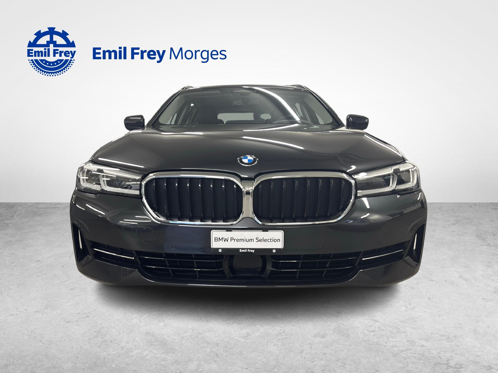 BMW 520d xDrive Touring-image-7