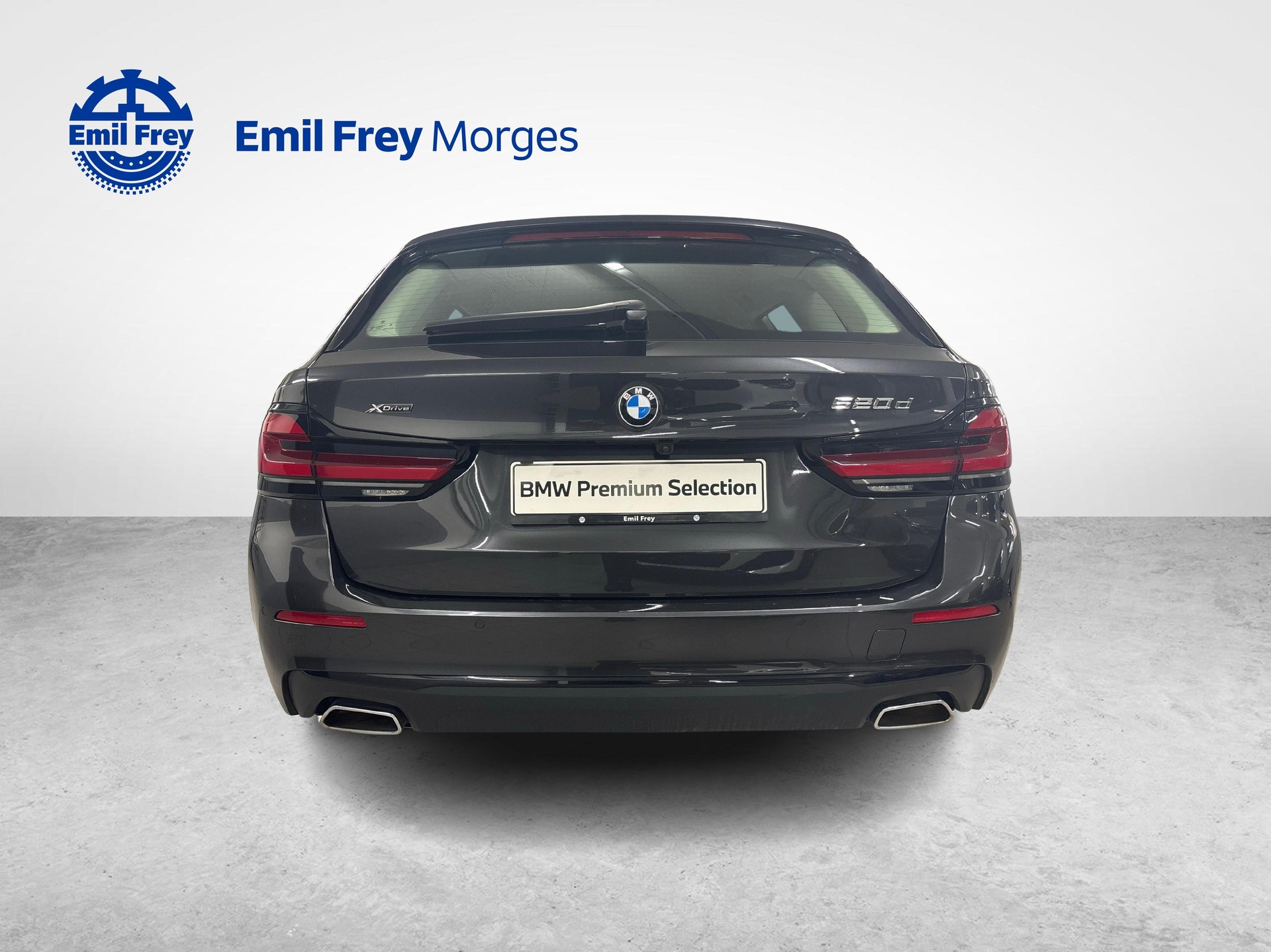 BMW 520d xDrive Touring-image-3