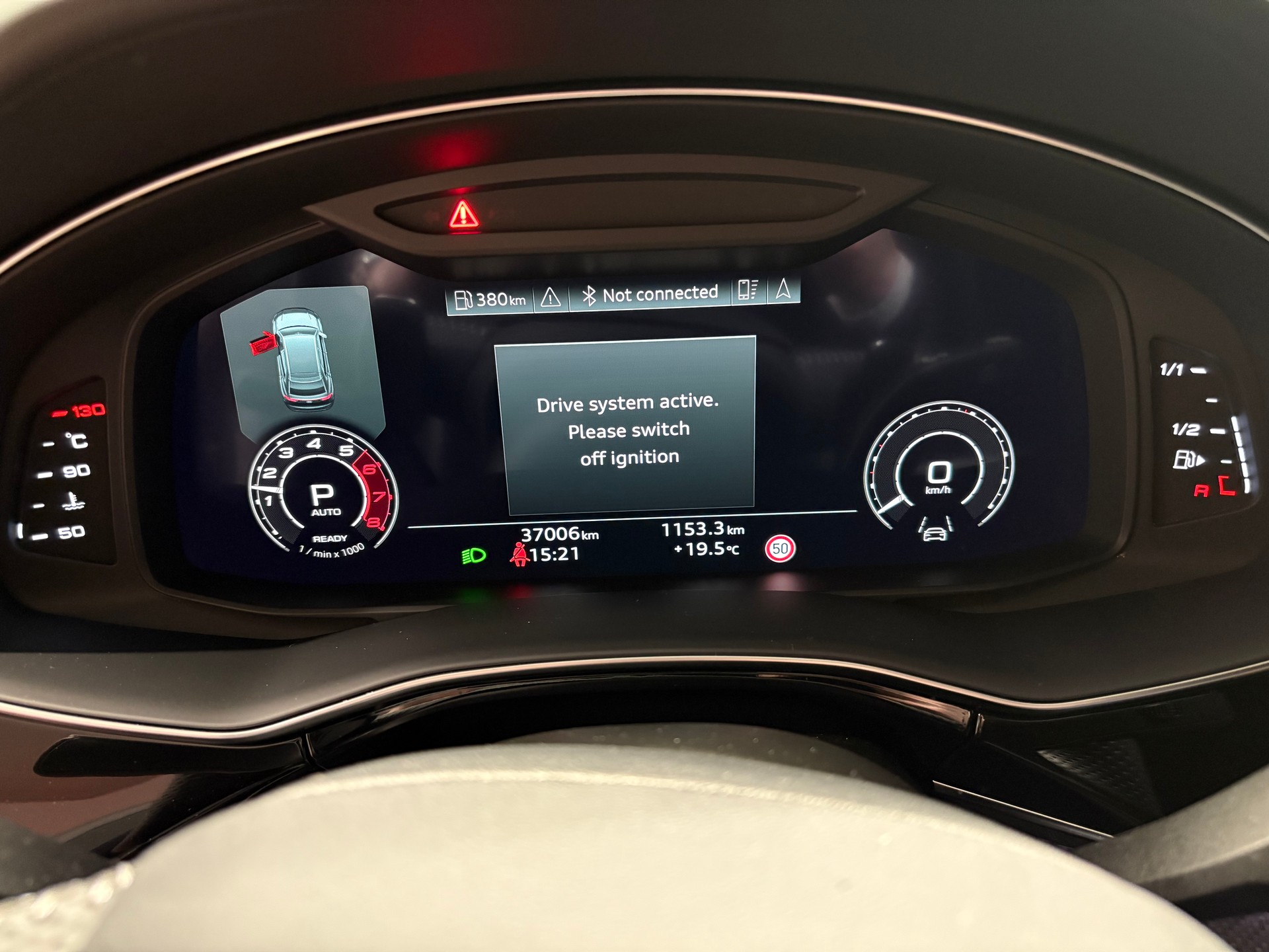 AUDI RSQ8-image-7