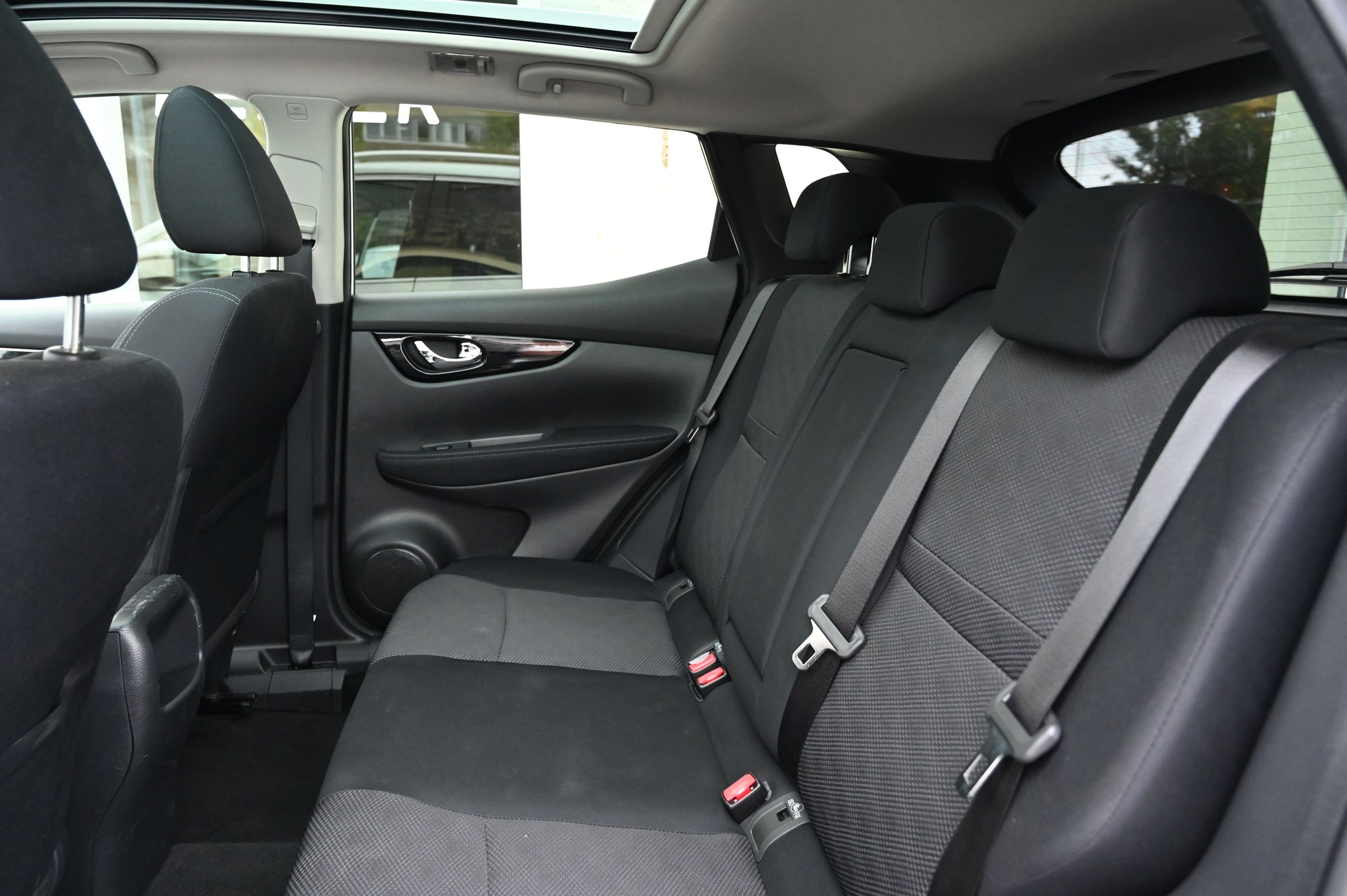 NISSAN Qashqai 1.6 dCi tekna ALL-MODE 4x4-image-13